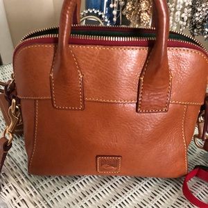 dooney and bourke cameron crossbody